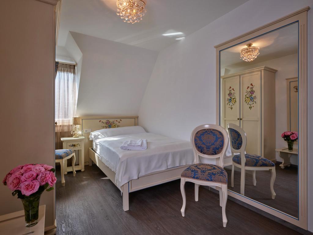 Apartment-Hotel Am Rathaus Dusseldorf Luaran gambar